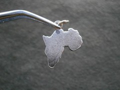Africa Chunky Vintage Sterling Silver Travel Bracelet Charm Pendant 2.3g