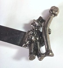 Vtg Silver-tone Tie Bar Clip: Sullen Man in Top Hat Holding Bent Street Lamp