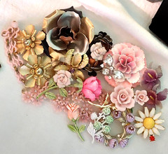 Vintage High End Flower Brooch Earring Jewelry Lot wSets Hollycraft Weiss Emmons