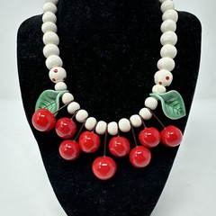 Vintage Rare Ruby Z FLYING COLORS APPLE LEAF Funky Necklace