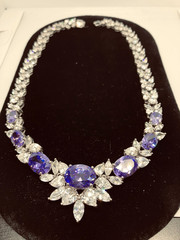 Vintage High-End Rich Rhinestones Clear & Amethyst Sparkling Stones Necklace