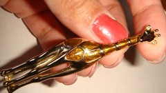 VINTAGE SIGNED LC LAUREN CONRAD ENAMEL GIRAFFE PIN BROOCH GOLD TONE ESTATE