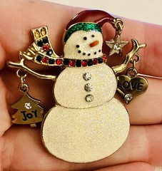 Lot of 4 Vintage Christmas Holiday Brooches Pins Jewelry Snowman Wreath Candles