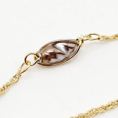 Barrel Pearl Neutral Tone Gold Plated Station Necklace Vtg Korea 24 Inch w Tag