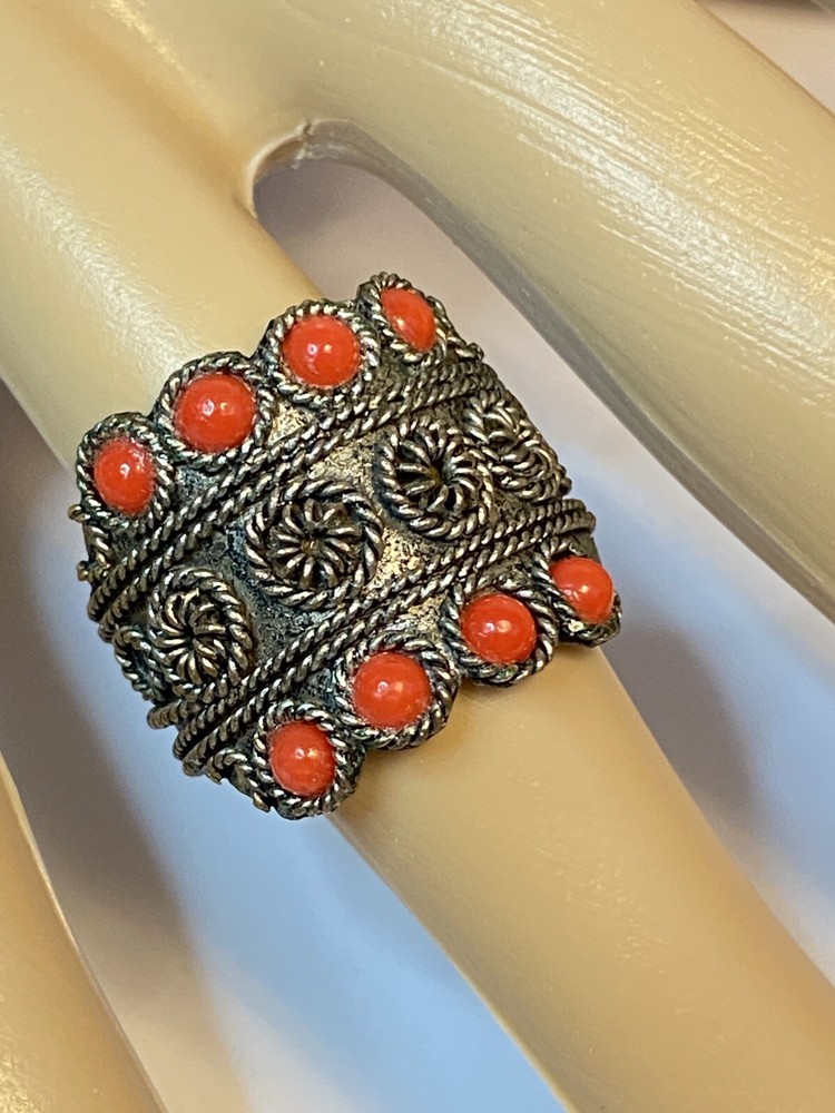 Unique Vintage Ring, Orange/Red Stones, Silver Tone, Aged Patina Size 6 Adjust.