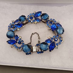 Vintage Juliana D&E 5 Link Bracelet Blue AB Rhinestones Moonglow Cat Eyes Sz 6.5