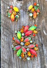 ARTHUR PEPPER MULTICOLOR CABACHON RHINESTONE STATEMENT BROOCH EARRINGS SET