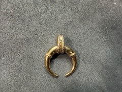 3.46g Vintage Sterling Silver 925 Crescent Horn Pendant Gold Tone Sparkling M