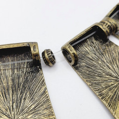 Exotic Hammered Style 5 Metal Plate Bib Necklace Brutalist Cleopatra Look 21 In