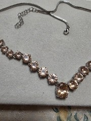 Vintage Peach Silver Tone 18 Adjustable Graduated Crystal Necklace w Oval Middl