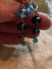 Vtg Beaded Dangle Drop Earrings Green Blue Teal