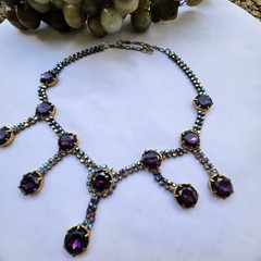1940s RARE HOBE FIVE PENDANT PURPLE HEAD- LIGHT ORIGINAL COND FESTOON NECKLACE