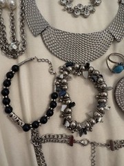 Lot Costume Jewelry Good Quality Silver Tone 14 Pieces Wearable.