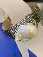 VINTAGE PEARL BLACK + WHITE STONES STERLING SILVER & GREEN LEATHER CUFF BRACELET