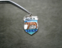Roma Rome Romulus Remus Statue Vtg 835 REU Silver Enamel Travel Bracelet Charm