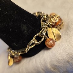 VTG Autumn/Fall Leaves Nuts Gold Tone Chunky Charm Bracelet MCM 7.5″ Long