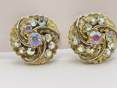 Round Gold Tone Swirl Clear Rhinestone Aurora Borealis AB Clip on Earrings VTG
