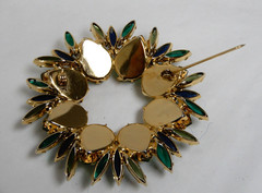 Vintage Green/Blue Aurora Borealis Brooch Goldtone Costume Jewelry EUC