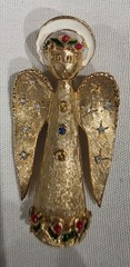 Vintage Angel Rhinestone signed ART Brooch Pin Gold Tone Stunning