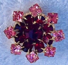 Vintage Ruby Red & Pink Rhinestone Brooch Pin, Layered Starburst Gold Tone 1.25”