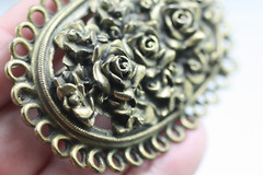Antique VTG 30’s gold tone large rose flower braid swirl edges oval brooch pin
