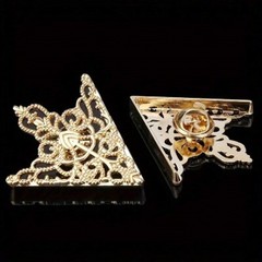 Triangle Brooch Pin Vintage Hollow Unisex Collar Decor Gift Shirt Collar Pin 1Pc