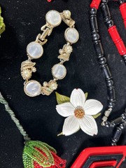 Vintage Rhinestone Flowers Plastic Jewelry Lot Of 9 Gorgeous Pieces