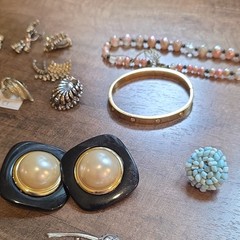 Vintage Junk Jewelry Lot Lisner Monet Goldette Austria Alapaca Silver