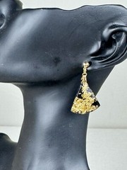 Vintage Alaska 24k Gold Flake Resin Triangle Dangle 18kt Gold Plated Earrings
