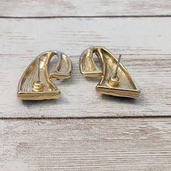 Vintage Stud Earrings For Pierced Ears Blue & Gold Tone Statement