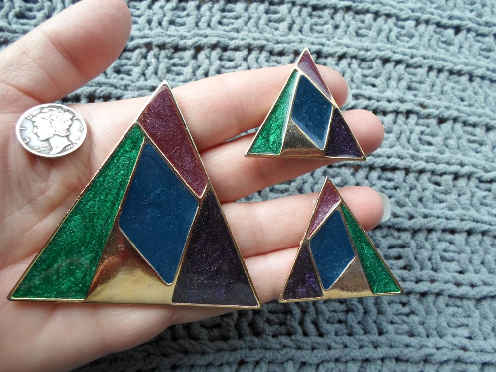 Vintage TRIANGLE geometry modernist – enamel PIN brooch + clip EARRINGS SET