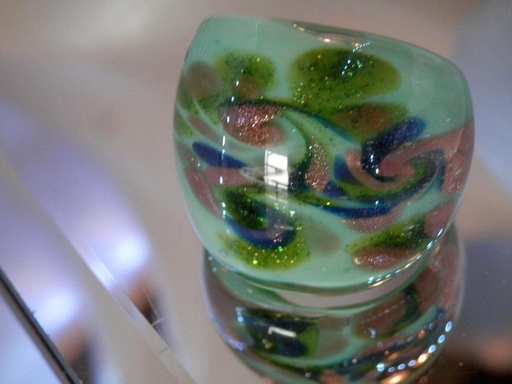 OOAK GORGEOUS Work of Art Hand Made Green Copper Foil Glass Sz 8 WIDE Ring 9My5