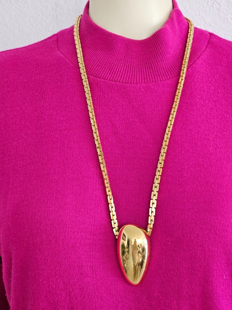 MONET 2 pc heavy 15″ chain and 2 1/2″ by 1 1/2″ shinny pin Statement pieces