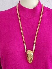 MONET 2 pc heavy 15″ chain and 2 1/2″ by 1 1/2″ shinny pin Statement pieces