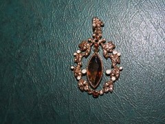 CAROL LEE PENDANT GOLD TONE RHINESTONES Vtg 2″