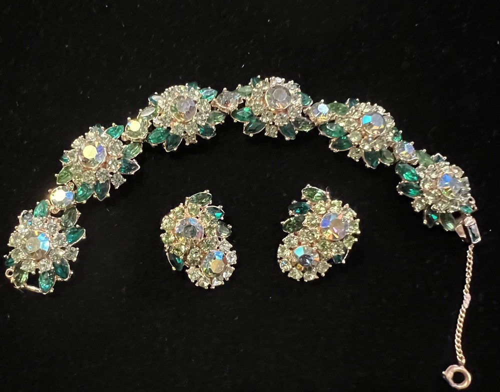 Trifari Signed Green Gold Tone Rhinestone Flower Contessa Bracelet & Earrings