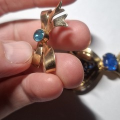 Lot Of Vintage 1940s Coro Pegasus Gold Tone Blue Rhinestone Bow Lapel Pin Brooch