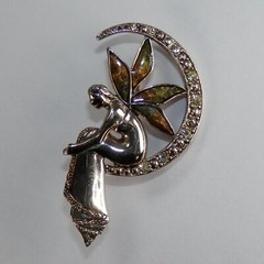 Vtg Gold Tone Liz Claiborne Fairy Angel Moon Brooch Enamel Rhinestone