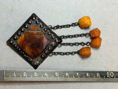 NATURAL OLD ANTIQUE COGNAC BALTIC AMBER BROOCH 15,4 gr LATVIA ETHNIC