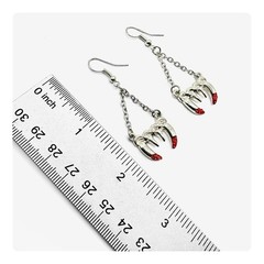 Vintage Vampire Fangs Halloween Fashion Forward Dangling Earrings Silver/Red
