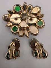 Vintage Unsigned Hattie Carnegie Green, Heliotrope Glass Brooch/Married Earrings