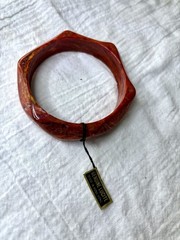 Vintage Lucite Resin Acrylic Bangle Bracelet Barnelli Creations NWT Red Marbled