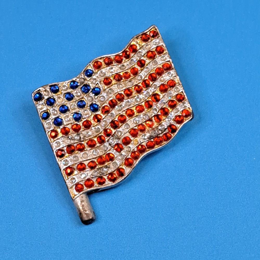 Rhinestone 1.5″ Brooch Pin Flag American USA Red White Blue Silver Tone Vintage