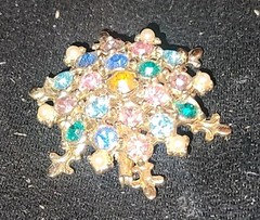 Vintage Screwback Earrings Brooch Pin Set Colorful Bead Jewel Snowflakes