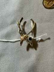 Lot of (7) Vintage Brooches Various Designs/Styles/Shapes/Colors Fashion Jewelry