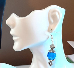 Stunning Silver Tone Faceted Crystal Glass Blue Bead Vintage Dangle Earrings