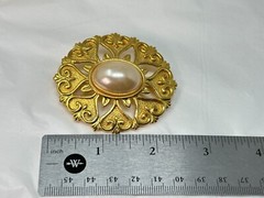Vintage Large Signed LR Lady Remington Gold Tone Faux Baroque Pearl Brooch Pin