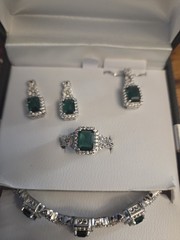 Vintage 4 Piece Simulated Emerald Cz Stones Ring Bracelet Necklace Earrings Nib