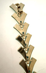 Rare 1956 Crown Trifari VALENCIA Sea Foam Chevron Thermoset Lucite Bracelet MCM