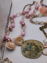 S547 Vtg Pink Jewelry Lot Avon Bracelet Seahorse Brooch Necklace Cross